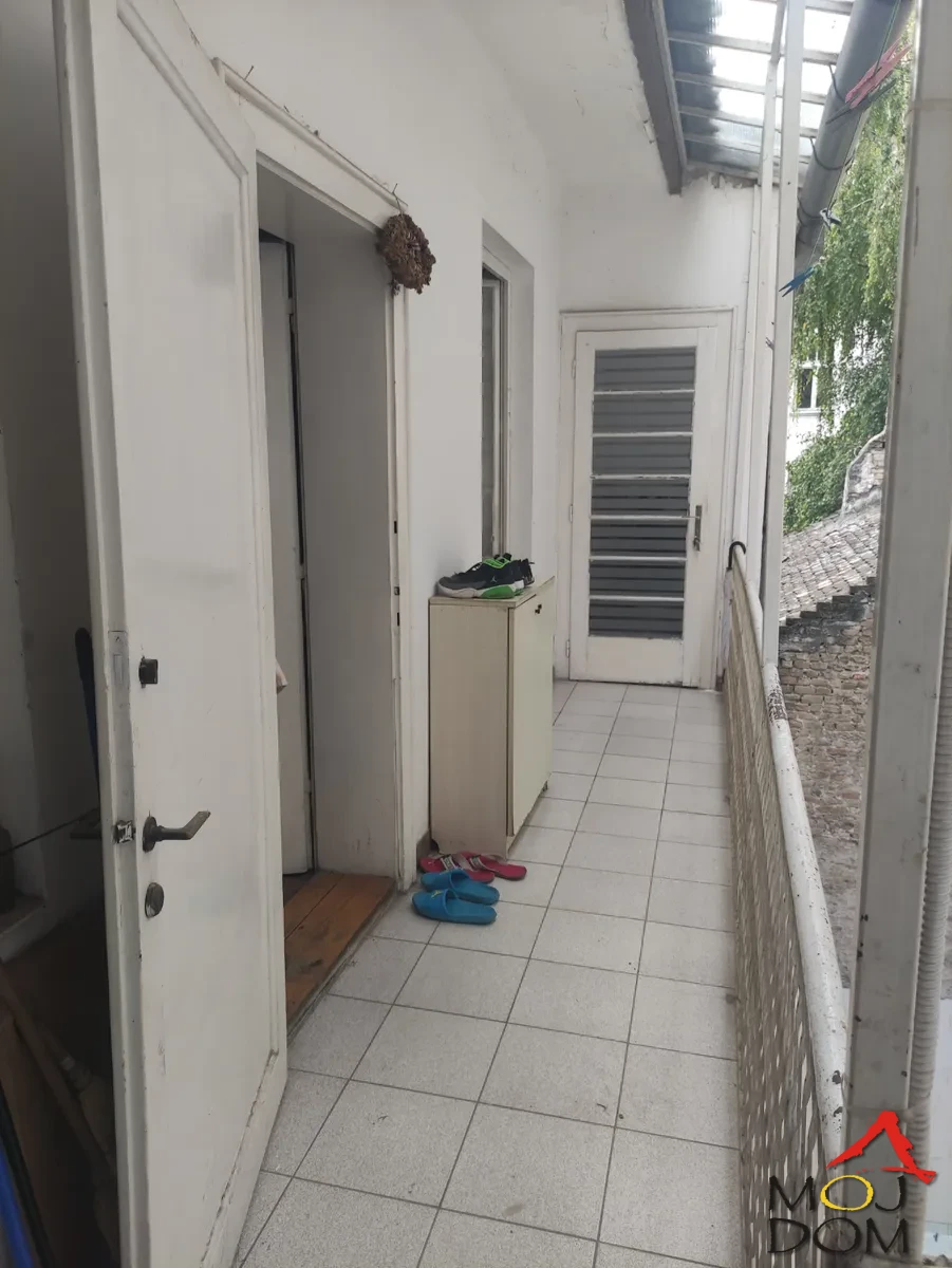 Slika 8 - Stan,NOVI SAD,CENTAR,kv: 80, € 190550, ID: 1027089