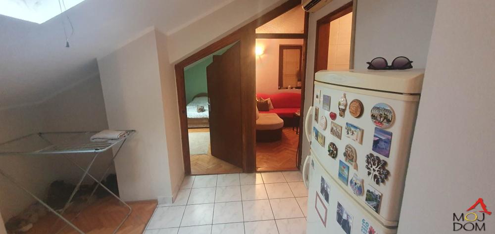 Slika 5 - Stan,NOVI SAD,BULEVAR,kv: 48, € 98900, ID: 1026620