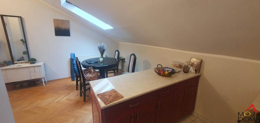 Slika 4 - Stan,NOVI SAD,BULEVAR,kv: 48, € 98900, ID: 1026620