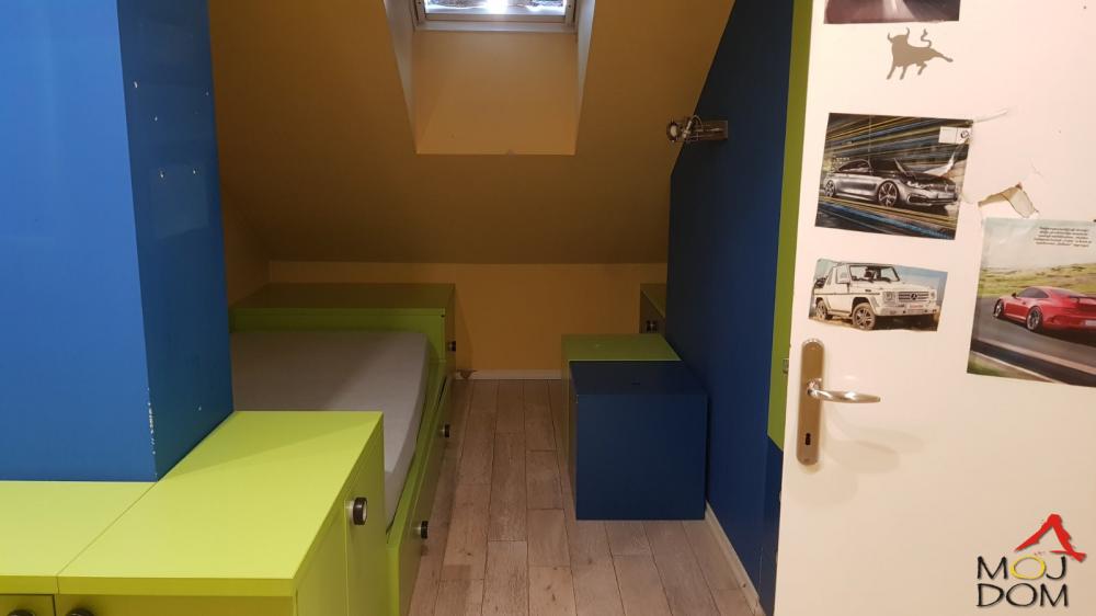 Slika 8 - Stan,NOVI SAD,BULEVAR,kv: 174, € 268500, ID: 1026599