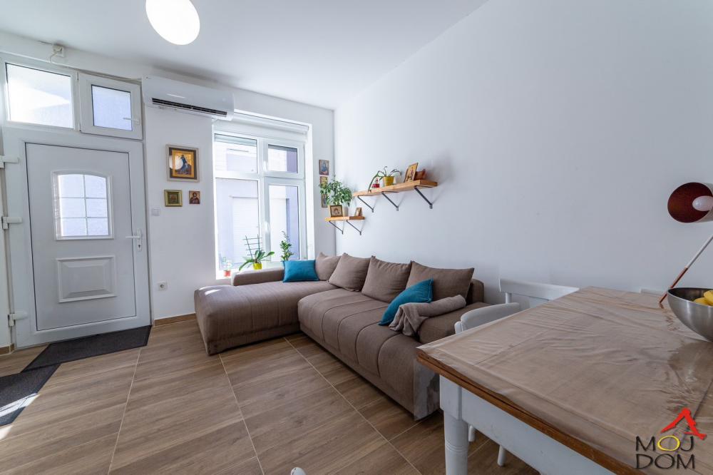 Slika 6 - Stan,NOVI SAD,CENTAR,kv: 36, € 90000, ID: 1029715