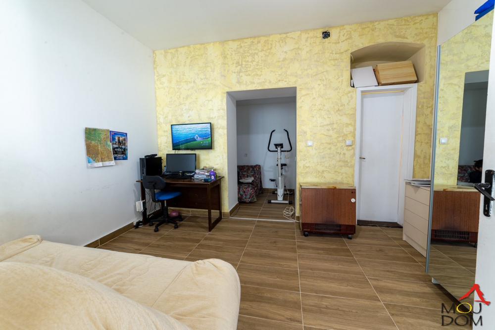 Slika 7 - Stan,NOVI SAD,CENTAR,kv: 36, € 90000, ID: 1029715