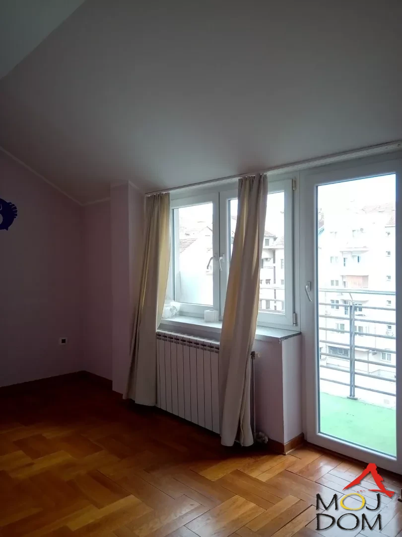 Slika 5 - Stan,NOVI SAD,BULEVAR,kv: 51, € 194650, ID: 1030554