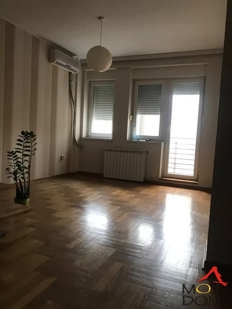 Slika 2 - Stan,NOVI SAD,BULEVAR,kv: 51, € 194650, ID: 1030554