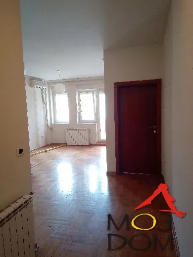 Slika 3 - Stan,NOVI SAD,BULEVAR,kv: 51, € 194650, ID: 1030554