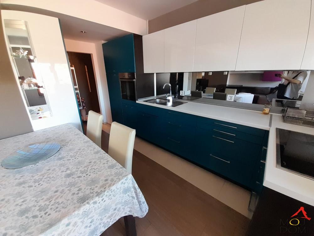 Slika 6 - Stan,NOVI SAD,CENTAR,kv: 143, € 278100, ID: 1026847