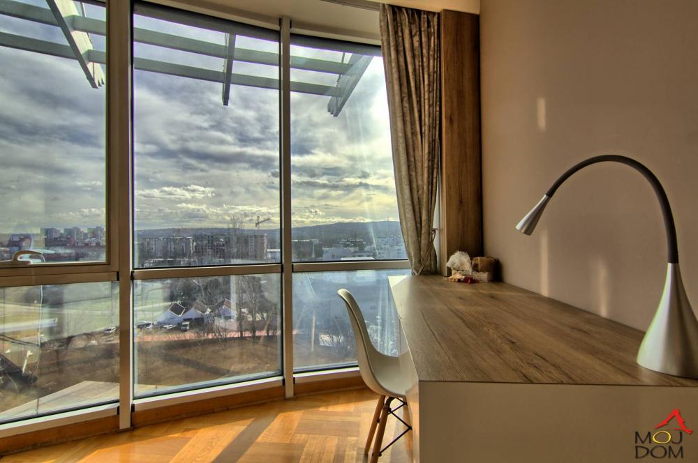 Slika 9 - Stan,NOVI SAD,SOMBORSKI BULEVAR,kv: 120, € 324000, ID: 1029772