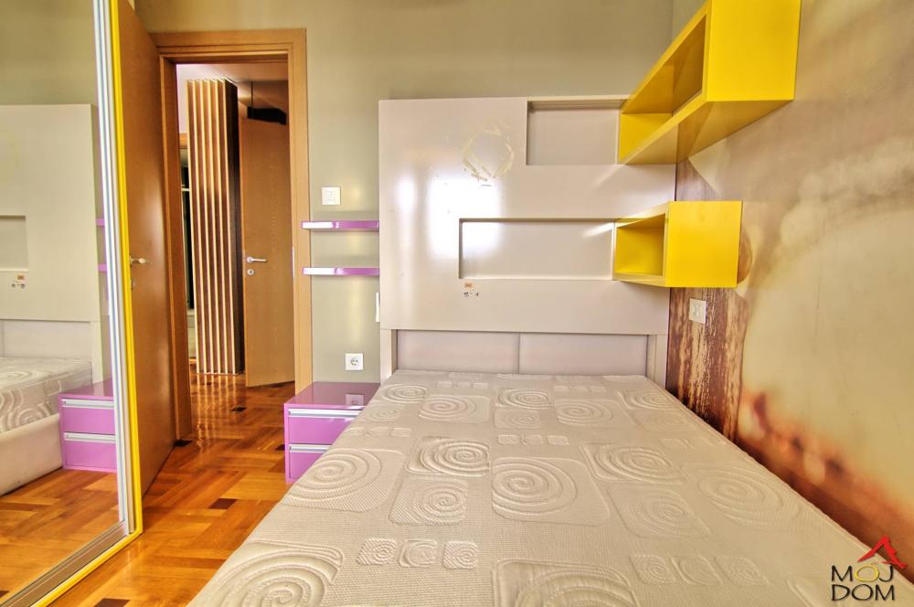 Slika 7 - Stan,NOVI SAD,SOMBORSKI BULEVAR,kv: 120, € 324000, ID: 1029772