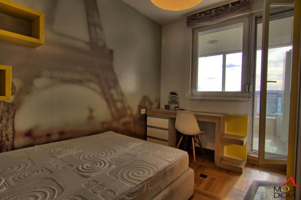 Slika 8 - Stan,NOVI SAD,SOMBORSKI BULEVAR,kv: 120, € 324000, ID: 1029772