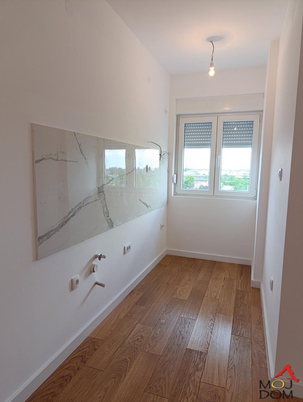 Slika 1 - Stan,NOVI SAD,PODBARA,kv: 45, € 131900, ID: 1030524