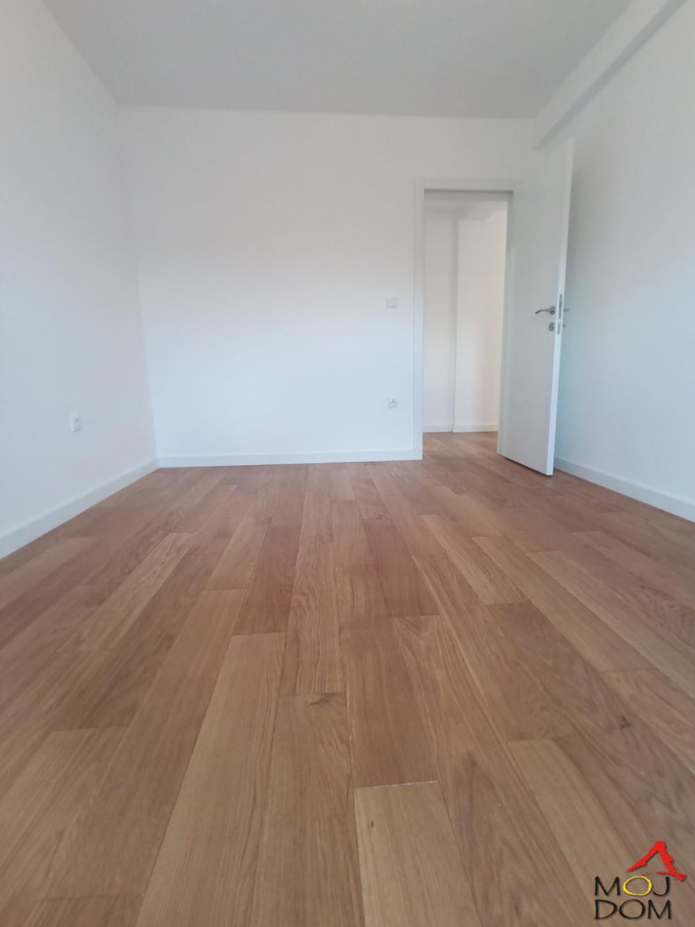 Slika 5 - Stan,NOVI SAD,PODBARA,kv: 45, € 131900, ID: 1030524