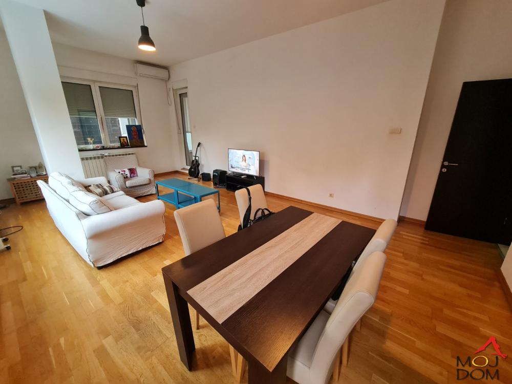 Slika 3 - Stan,NOVI SAD,BULEVAR,kv: 108, € 298100, ID: 1028142