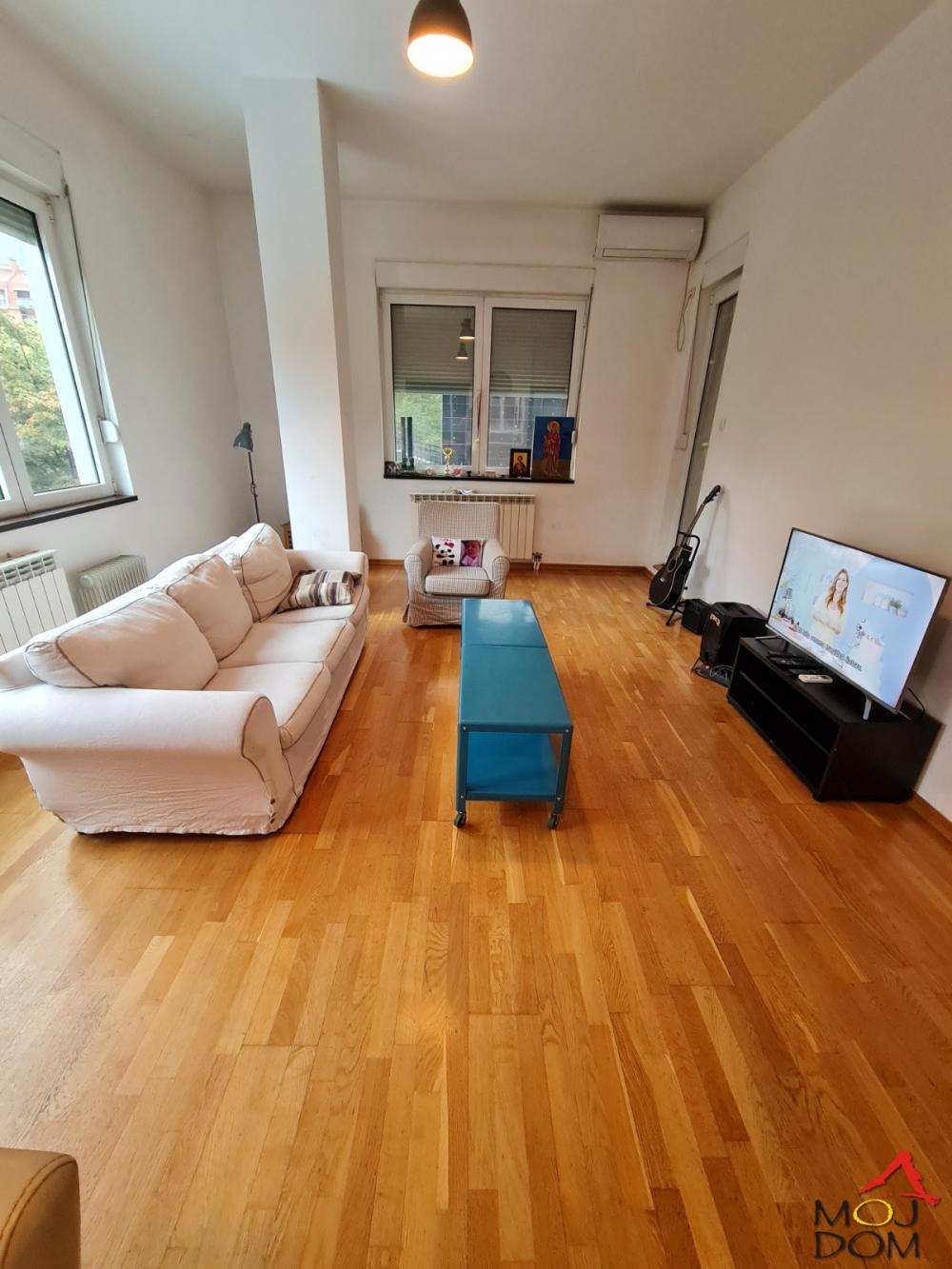 Slika 5 - Stan,NOVI SAD,BULEVAR,kv: 108, € 298100, ID: 1028142