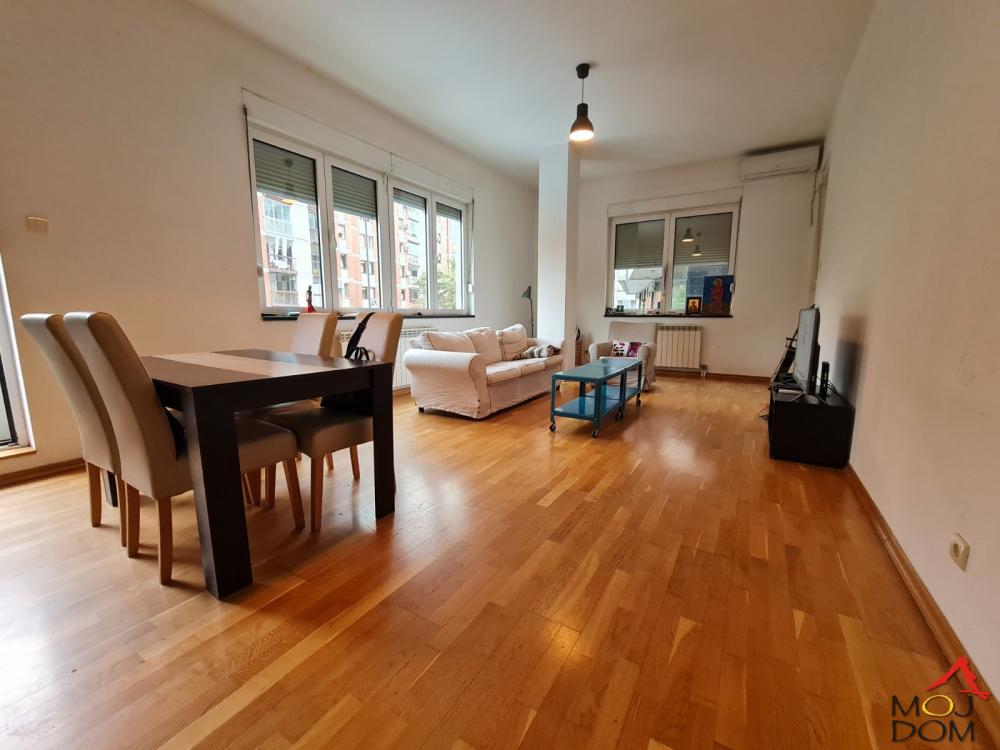 Slika 2 - Stan,NOVI SAD,BULEVAR,kv: 108, € 298100, ID: 1028142