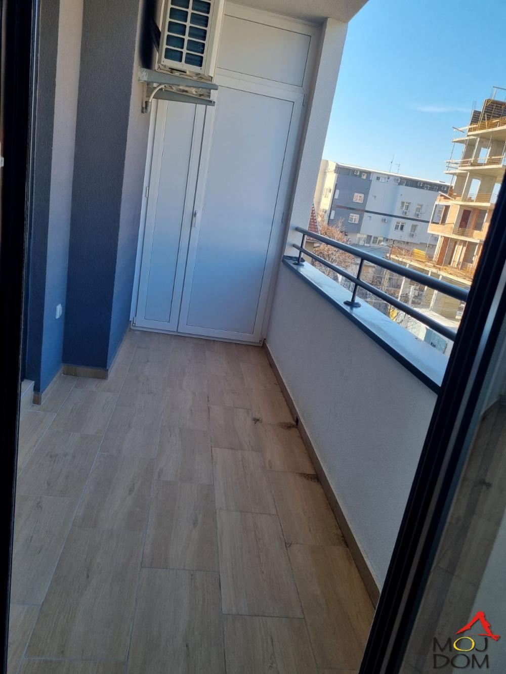 Slika 9 - Stan,NOVI SAD,TELEP,kv: 58, € 157600, ID: 1029887