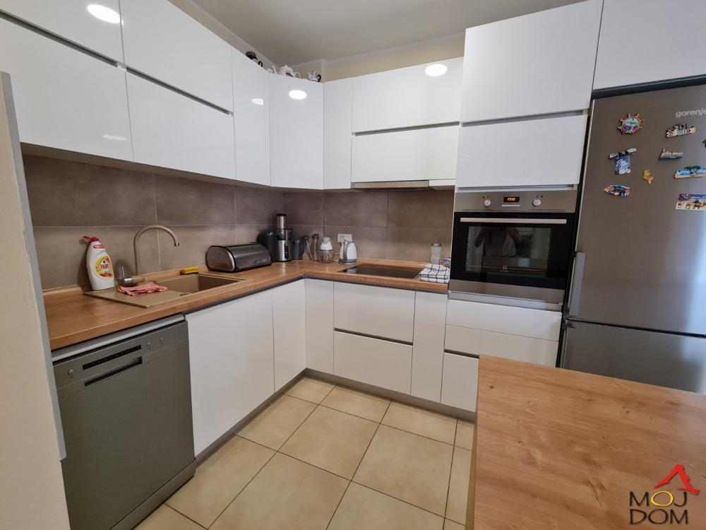 Slika 9 - Stan,NOVI SAD,NOVA DETELINARA,kv: 91, € 278100, ID: 1020945