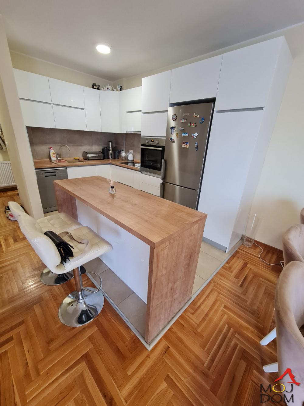 Slika 7 - Stan,NOVI SAD,NOVA DETELINARA,kv: 91, € 278100, ID: 1020945
