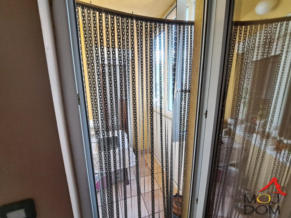 Slika 10 - Stan,NOVI SAD,GRBAVICA,kv: 49, € 128750, ID: 1030377