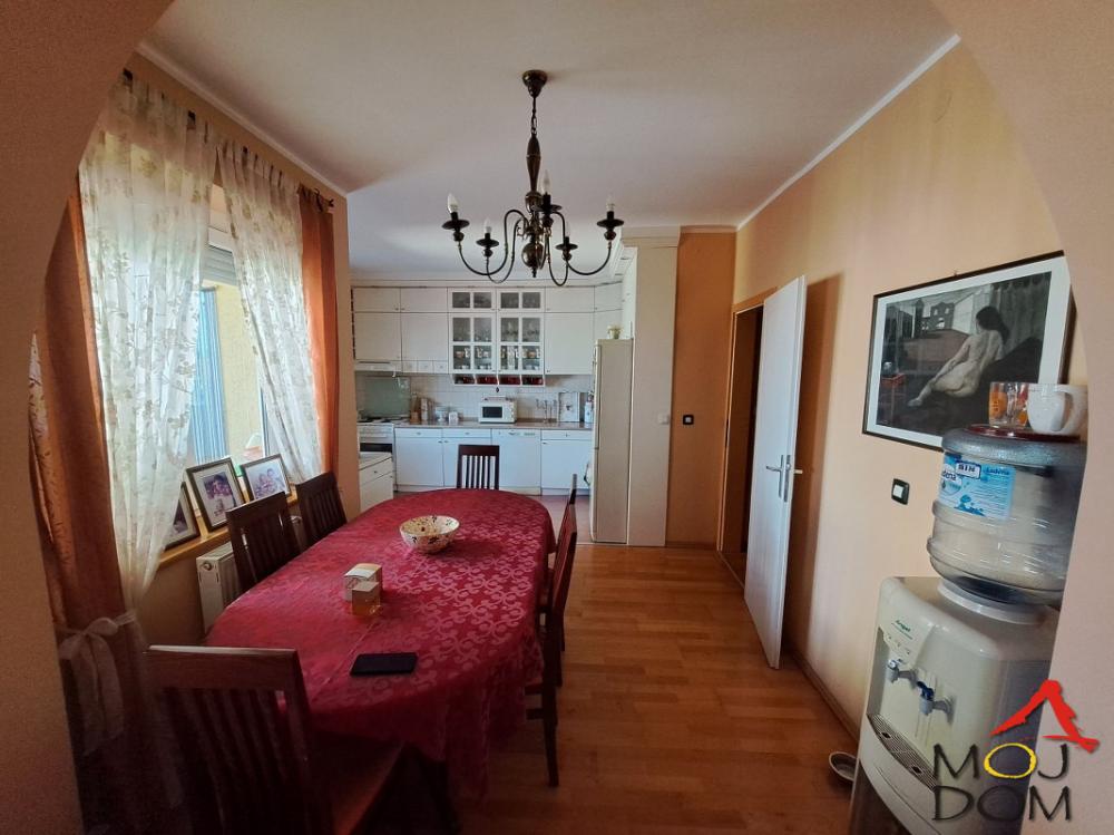 Slika 4 - Stan,NOVI SAD,GRBAVICA,kv: 49, € 128750, ID: 1030377