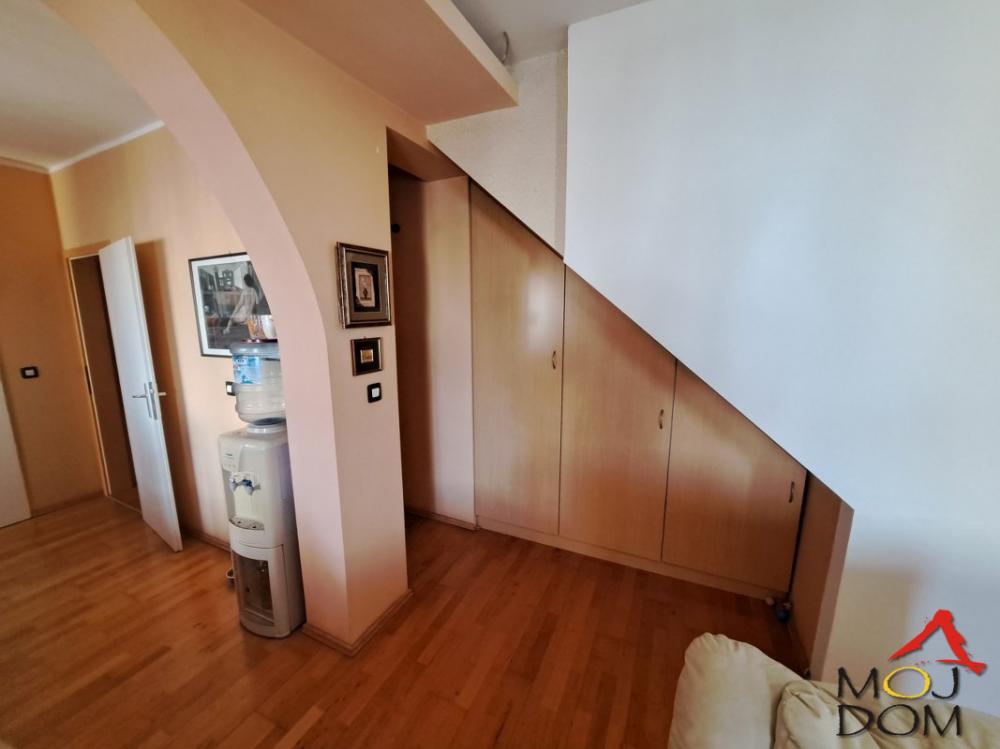 Slika 5 - Stan,NOVI SAD,GRBAVICA,kv: 49, € 128750, ID: 1030377