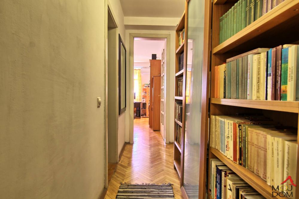 Slika 9 - Stan,NOVI SAD,BULEVAR,kv: 125, € 295600, ID: 1030236