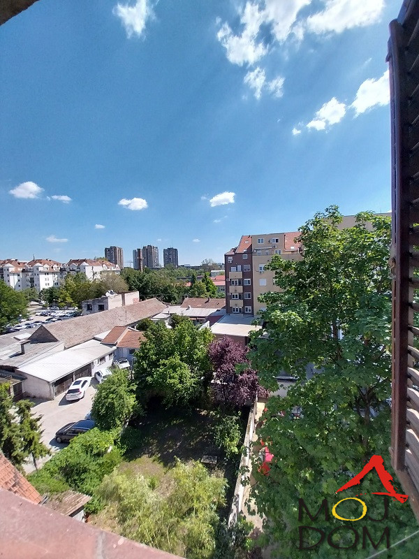 Slika 11 - Stan,NOVI SAD,CENTAR,kv: 99, € 198900, ID: 1028310