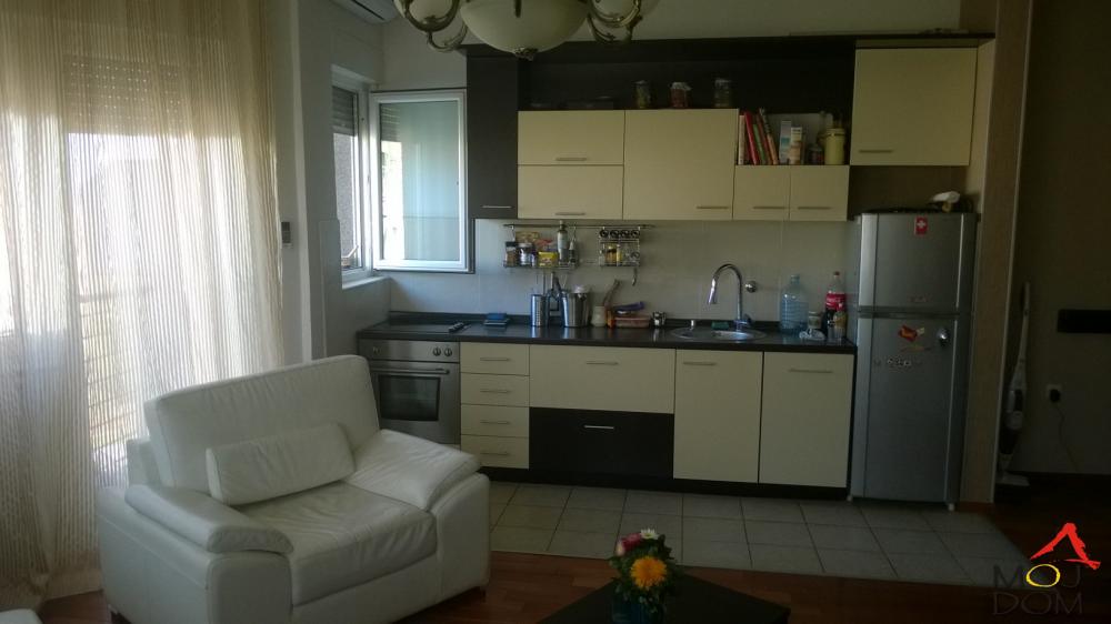 Slika 4 - Stan,NOVI SAD,BULEVAR EVROPE,kv: 67, € 195700, ID: 1030336