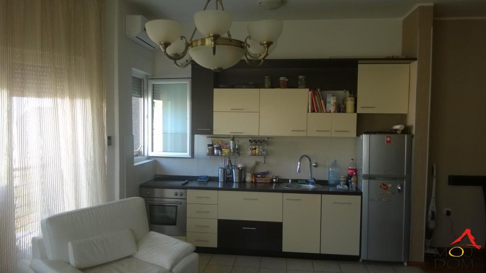 Slika 3 - Stan,NOVI SAD,BULEVAR EVROPE,kv: 67, € 195700, ID: 1030336