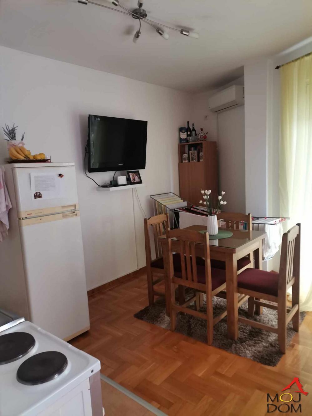Slika 1 - Stan,NOVI SAD,SOMBORSKI BULEVAR,kv: 27, € 83600, ID: 1029283