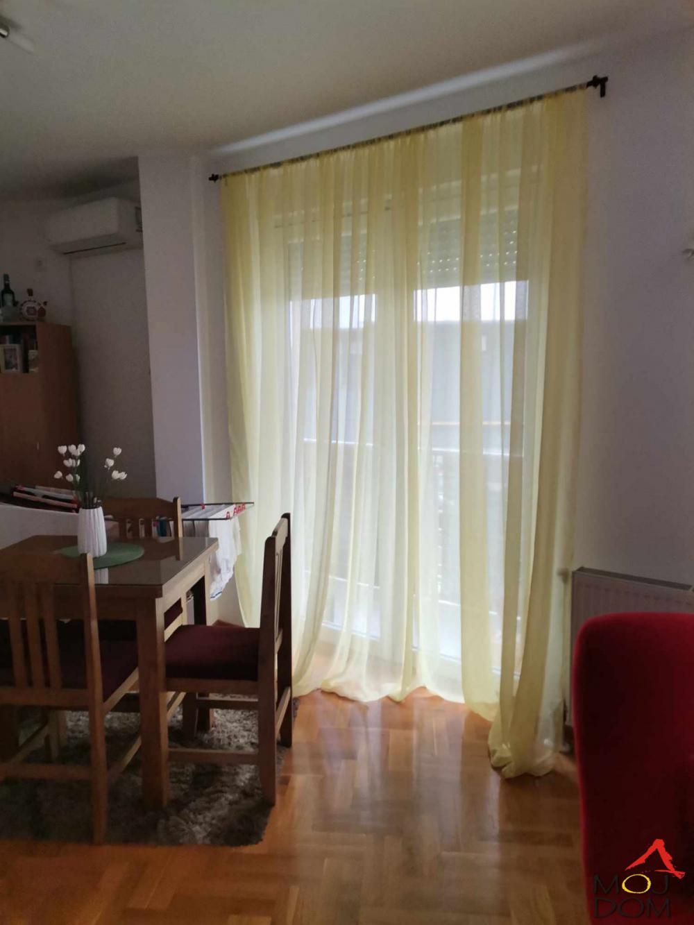 Slika 2 - Stan,NOVI SAD,SOMBORSKI BULEVAR,kv: 27, € 83600, ID: 1029283