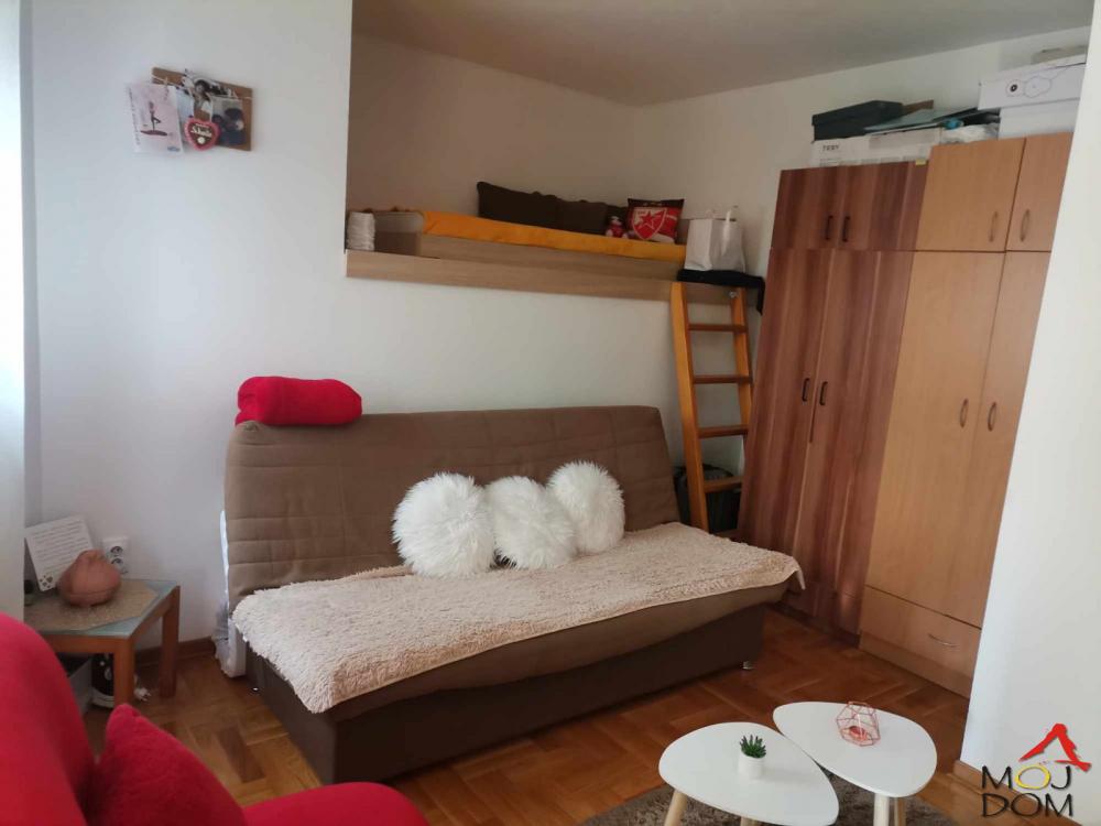 Slika 3 - Stan,NOVI SAD,SOMBORSKI BULEVAR,kv: 27, € 83600, ID: 1029283