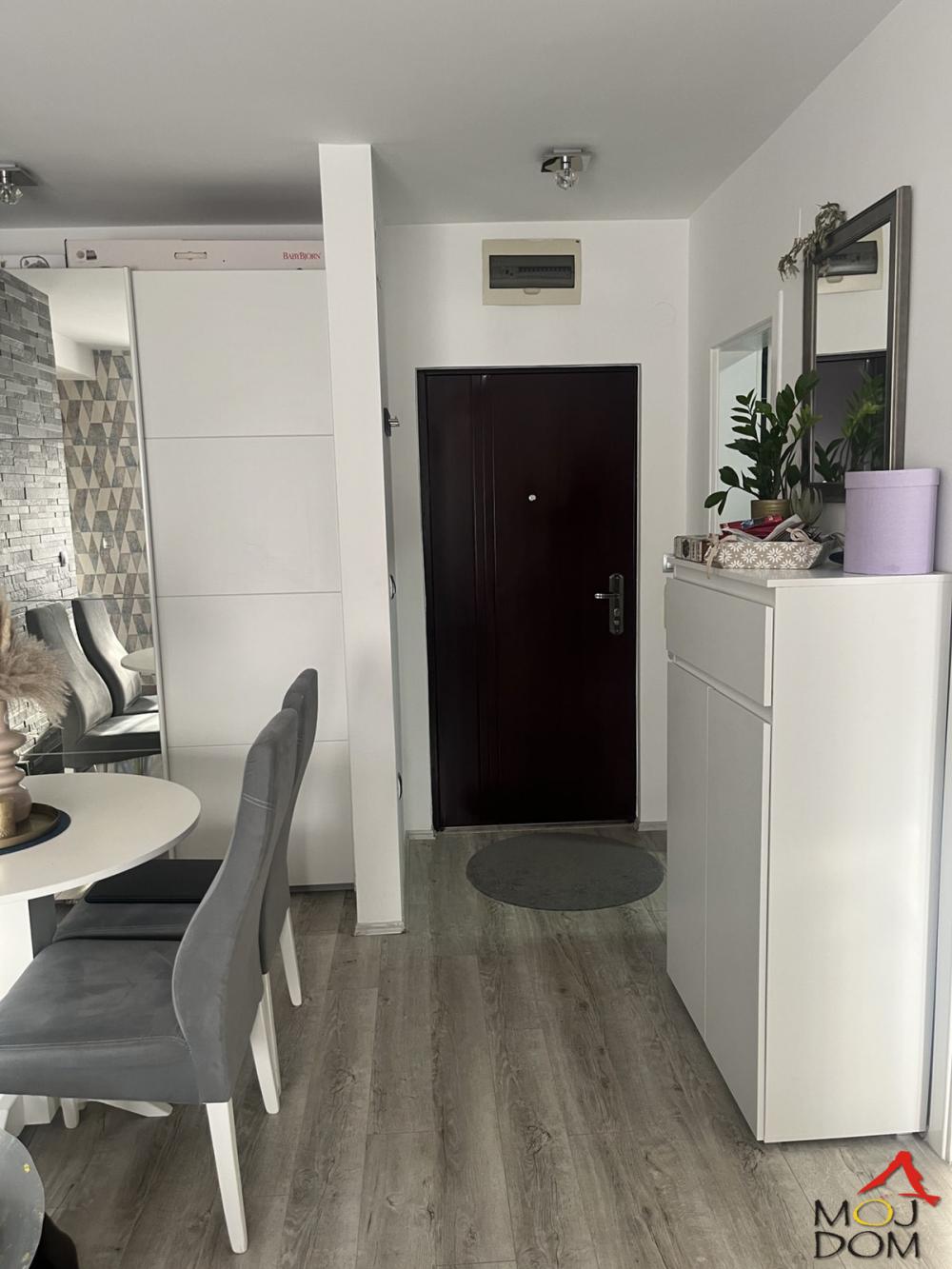 Slika 8 - Stan,NOVI SAD,TELEP,kv: 36, € 113300, ID: 1030286