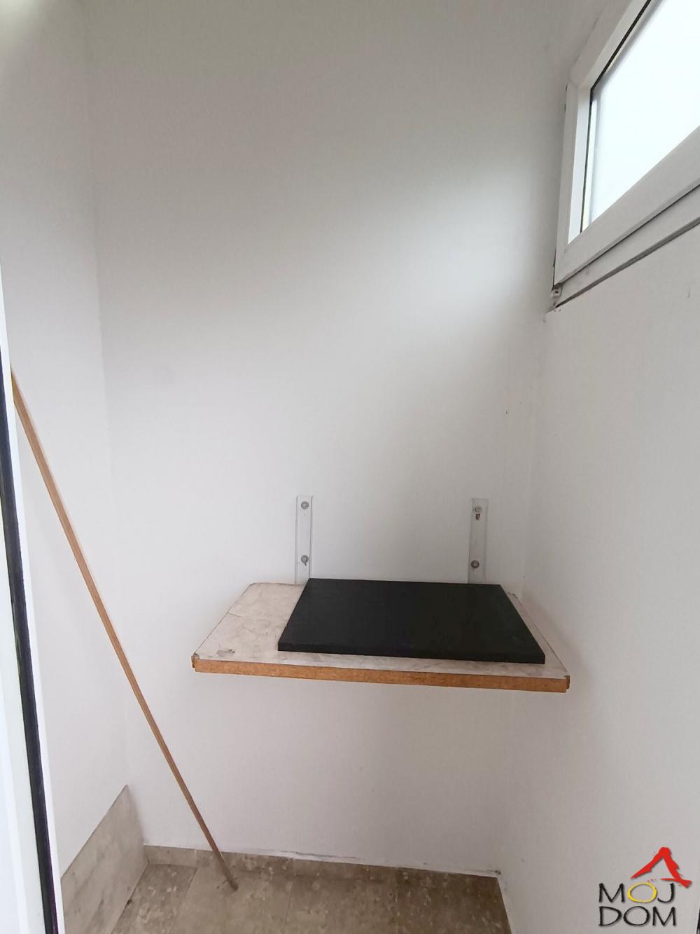 Slika 10 - Stan,NOVI SAD,ROTKVARIJA,kv: 32, € 107000, ID: 1029621