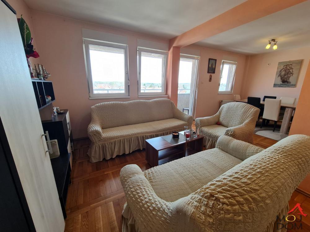 Glavna slika -Stan,PETROVARADIN,CENTAR,kv: 68, € 154500, ID: 1026117