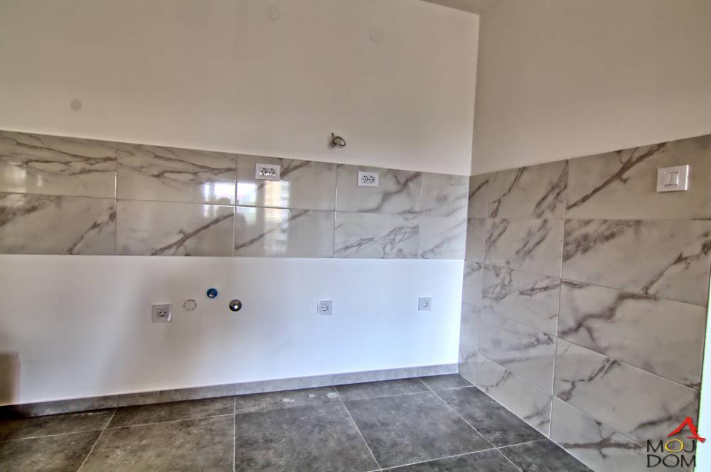 Slika 5 - Stan,NOVI SAD,SAJAM,kv: 85, € 214500, ID: 1029453