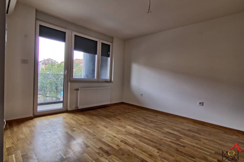 Slika 1 - Stan,NOVI SAD,SAJAM,kv: 85, € 214500, ID: 1029453