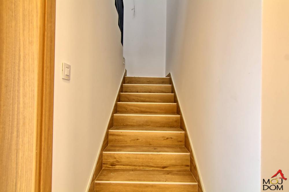 Slika 7 - Stan,PETROVARADIN,MIŠELUK,kv: 205, € 484100, ID: 1030130