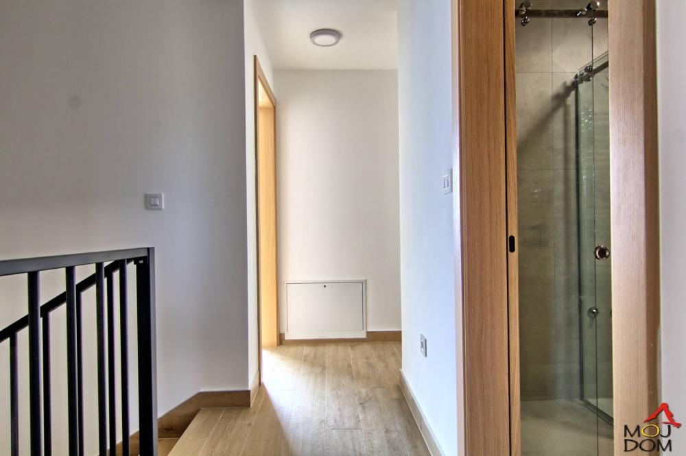 Slika 10 - Stan,PETROVARADIN,MIŠELUK,kv: 154, € 380070, ID: 1030131