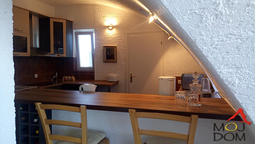 Slika 10 - Stan,NOVI SAD,GRBAVICA,kv: 195, € 309000, ID: 1029244