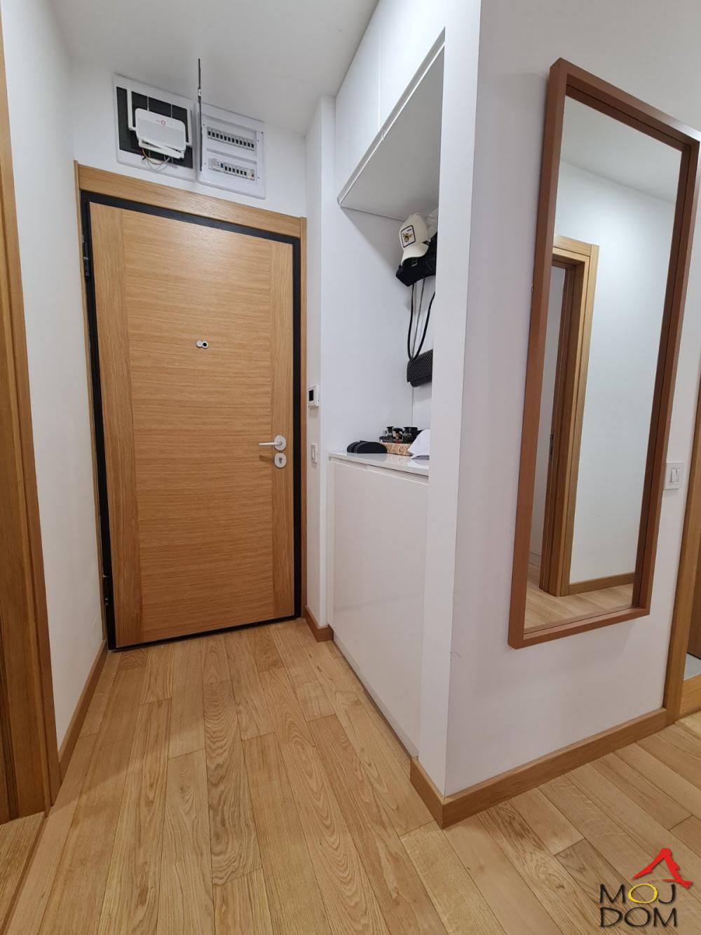 Slika 9 - Stan,NOVI SAD,CENTAR,kv: 58, € 203500, ID: 1028672