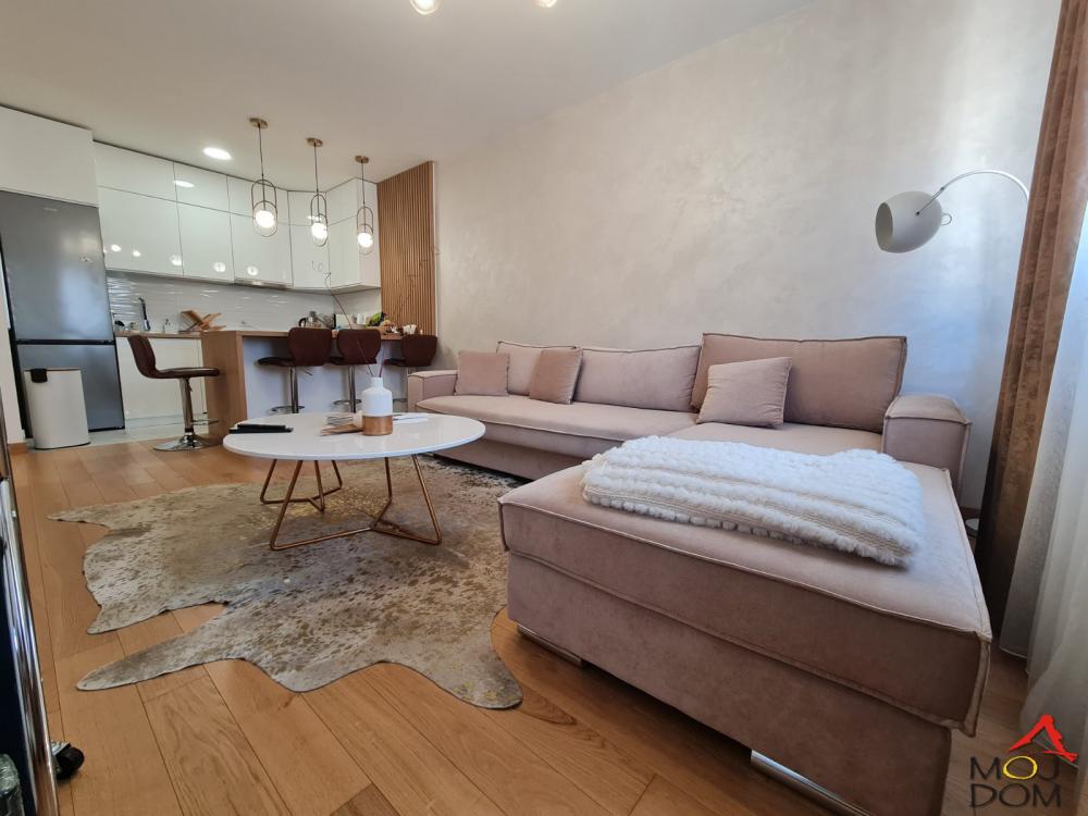 Slika 3 - Stan,NOVI SAD,CENTAR,kv: 58, € 203500, ID: 1028672