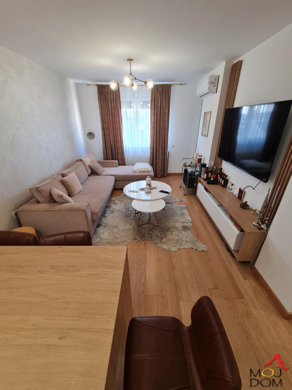 Slika 1 - Stan,NOVI SAD,CENTAR,kv: 58, € 203500, ID: 1028672