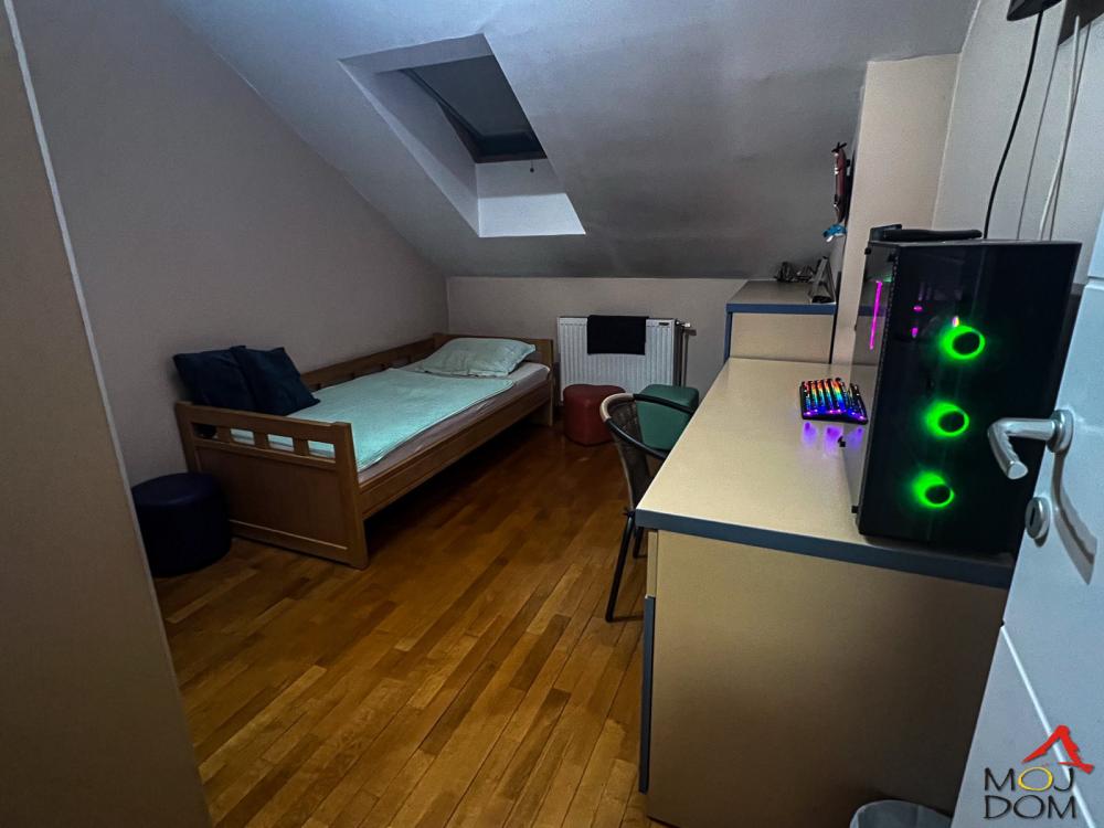 Slika 11 - Stan,NOVI SAD,SOMBORSKI BULEVAR,kv: 139, € 285000, ID: 1029314