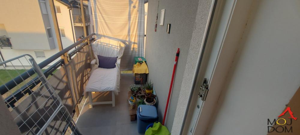 Slika 10 - Stan,NOVI SAD,ADICE,kv: 32, € 70000, ID: 1028656