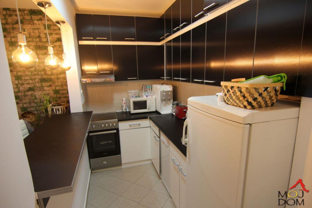 Slika 1 - Stan,NOVI SAD,CENTAR,kv: 143, € 236900, ID: 1027762