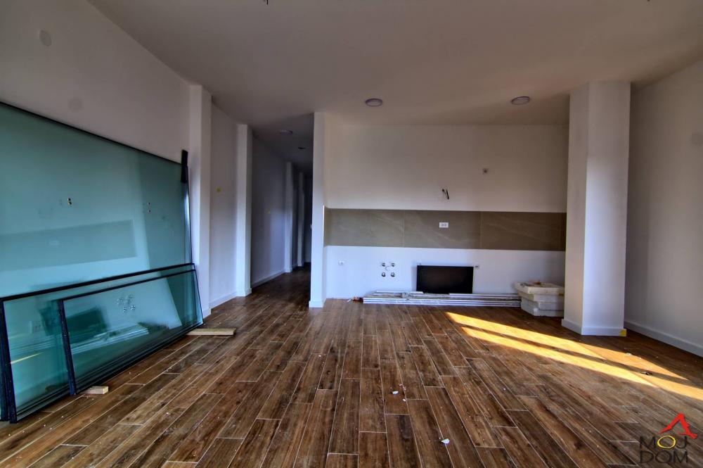 Slika 6 - Stan,NOVI SAD,SOMBORSKI BULEVAR,kv: 115, € 278100, ID: 1029925