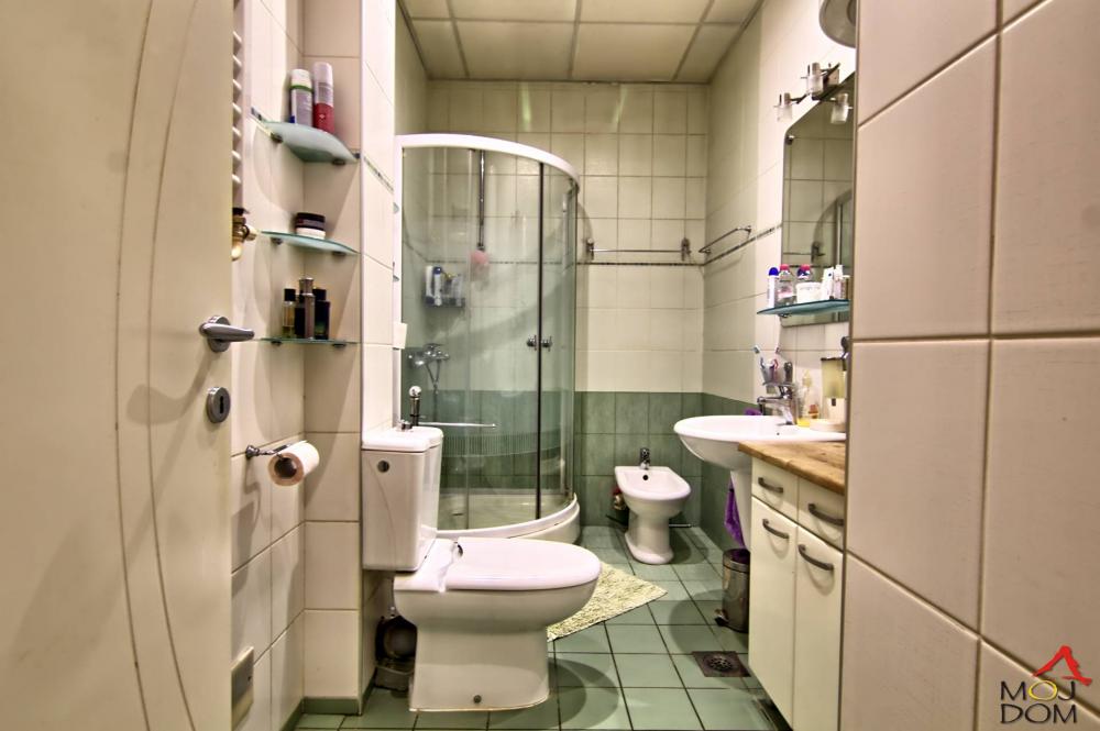 Slika 4 - Stan,NOVI SAD,CENTAR,kv: 44, € 136000, ID: 1029743