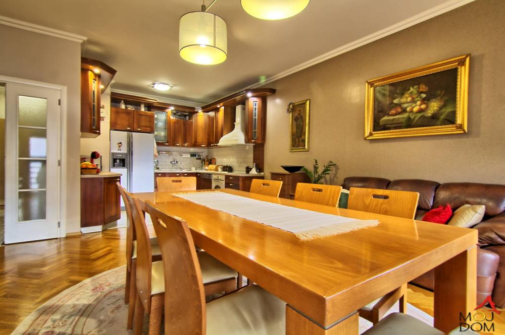 Slika 2 - Stan,NOVI SAD,CENTAR,kv: 44, € 136000, ID: 1029743