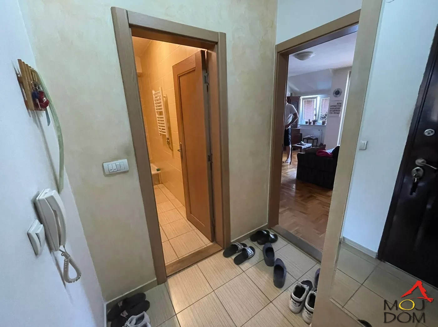 Slika 8 - Stan,NOVI SAD,STANICA,kv: 78, € 144600, ID: 1029933