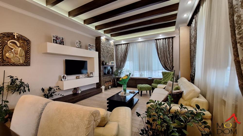 Slika 4 - Stan,NOVI SAD,BULEVAR,kv: 120, € 370800, ID: 1028927